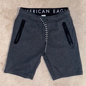 American Eagle Shorts Size Small 7” Seam